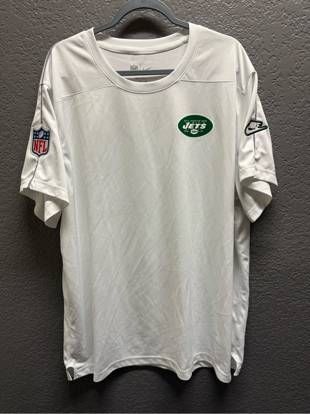 NFL White New York Jets Short Sleeve Shirt with Green Logo